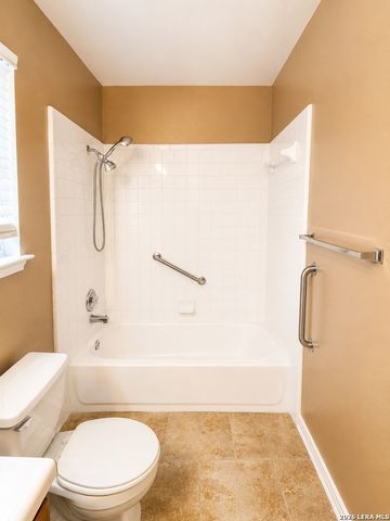 9006 Pinseeker, Selma, TX 78154