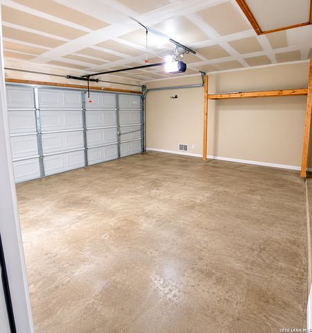 9006 Pinseeker, Selma, TX 78154