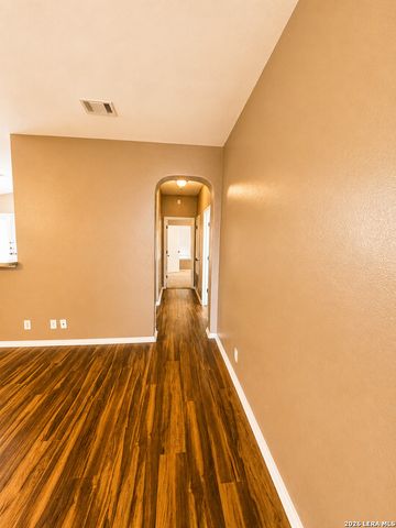 9006 Pinseeker, Selma, TX 78154