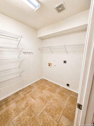 9006 Pinseeker, Selma, TX 78154