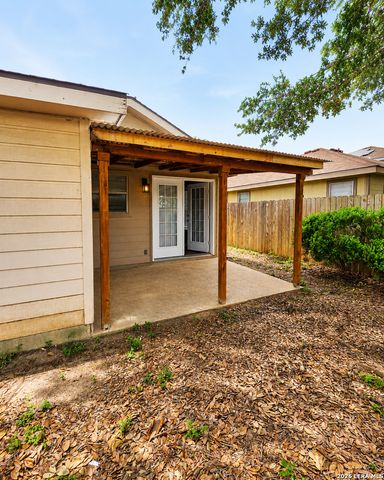 9006 Pinseeker, Selma, TX 78154