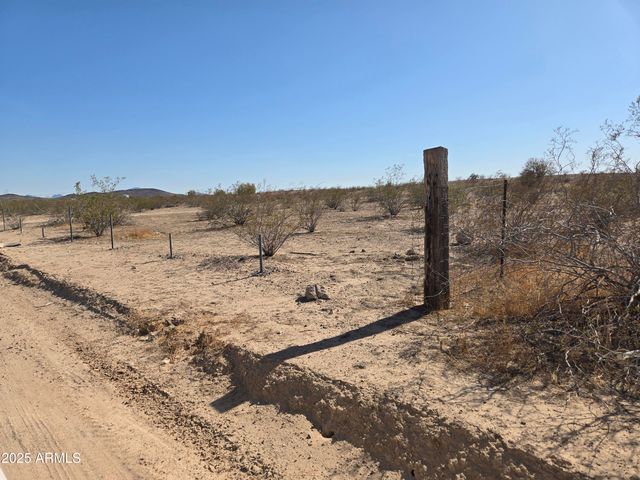80XX S 339th Avenue ., Tonopah, AZ 85354