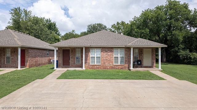 5017 S 28th Street, Fort Smith, AR 72901