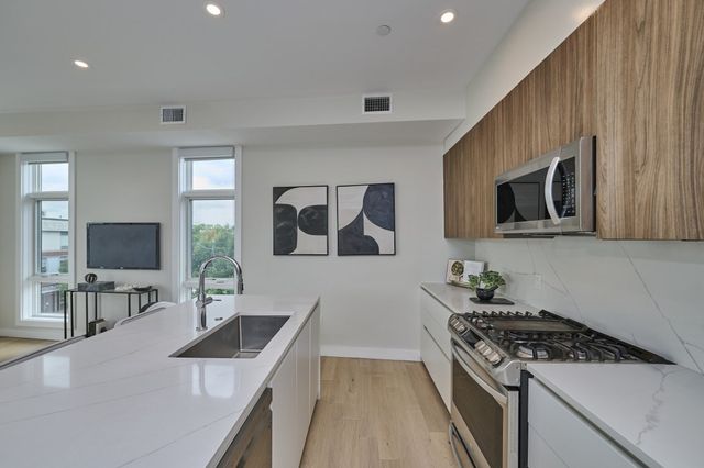 471 Somerville Ave 3, Somerville, MA 02143