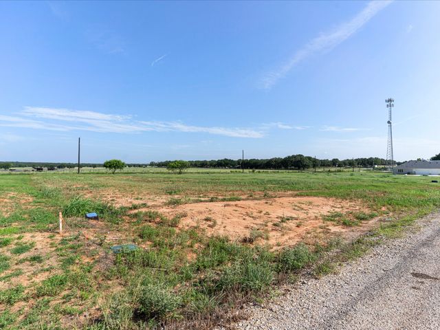 1008 Brock Heights Court, Weatherford, TX 76087