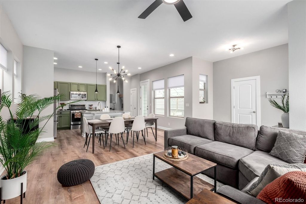 Image 12 of property listing at 1440 W 67th Avenue, Denver, CO 80221