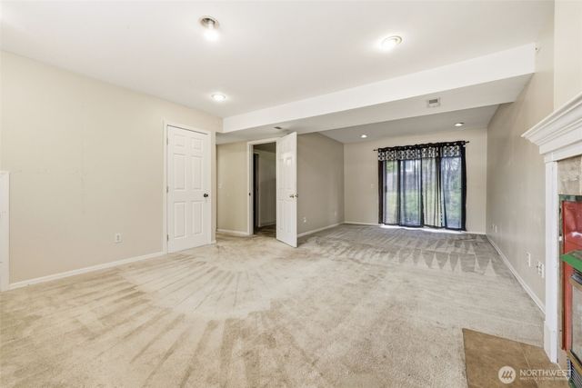 12522 SE 217th Place, Kent, WA 98031