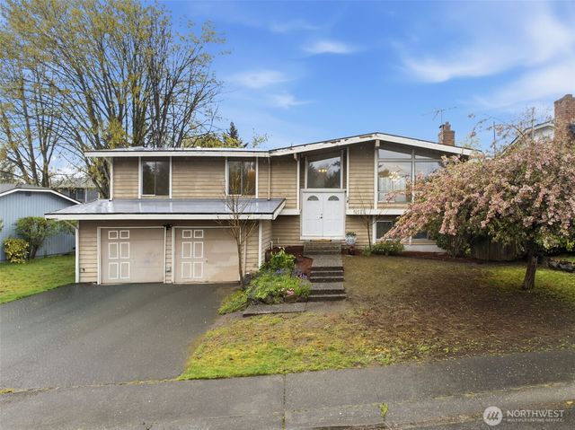 12522 SE 217th Place, Kent, WA 98031