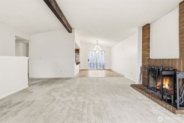 12522 SE 217th Place, Kent, WA 98031