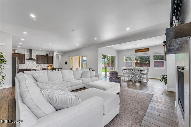 784 Grey Hawk Drive, Fernley, NV 89408