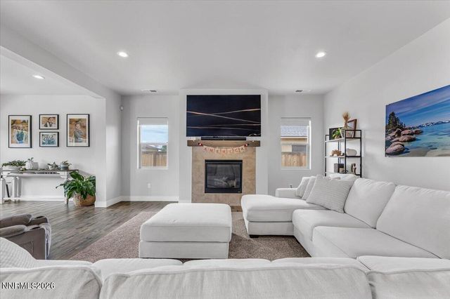784 Grey Hawk Drive, Fernley, NV 89408