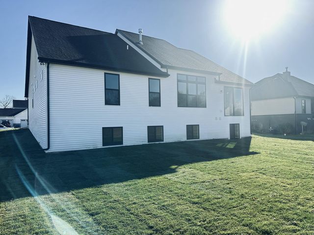 16420 Sleepy Hollow Drive, Fenton Twp, MI 48430