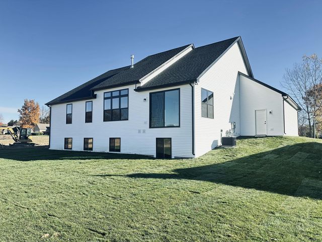 16420 Sleepy Hollow Drive, Fenton Twp, MI 48430