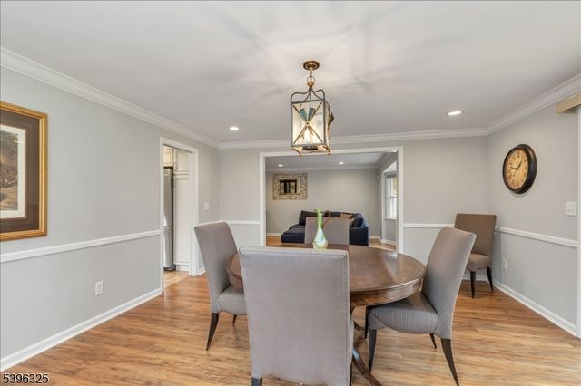 1933 Mary Ellen Ln, Scotch Plains Twp., NJ 07076