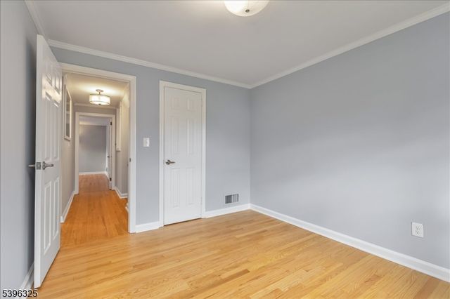 1933 Mary Ellen Ln, Scotch Plains Twp., NJ 07076