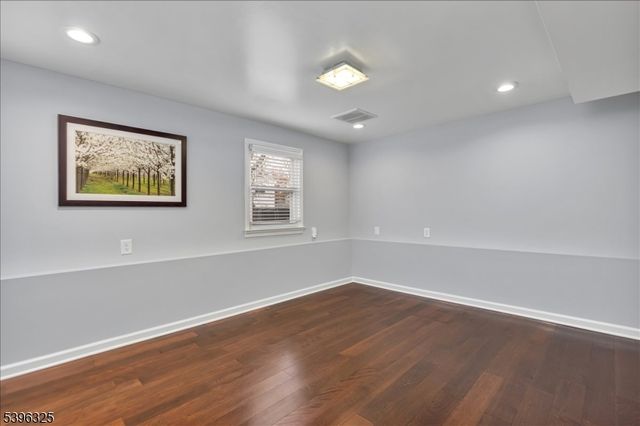 1933 Mary Ellen Ln, Scotch Plains Twp., NJ 07076