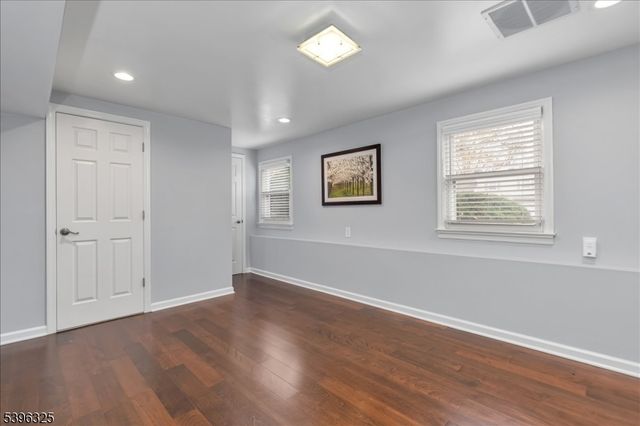 1933 Mary Ellen Ln, Scotch Plains Twp., NJ 07076