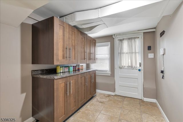 1933 Mary Ellen Ln, Scotch Plains Twp., NJ 07076