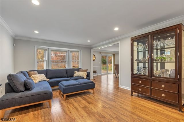 1933 Mary Ellen Ln, Scotch Plains Twp., NJ 07076