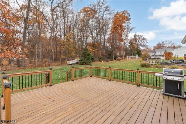 1933 Mary Ellen Ln, Scotch Plains Twp., NJ 07076