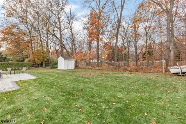 1933 Mary Ellen Ln, Scotch Plains Twp., NJ 07076