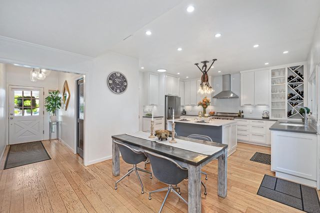 3852 El Ricon Way, Sacramento, CA 95864