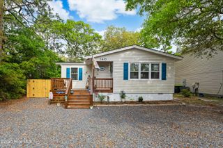 140 NW 9th Street, Oak Island, NC 28465