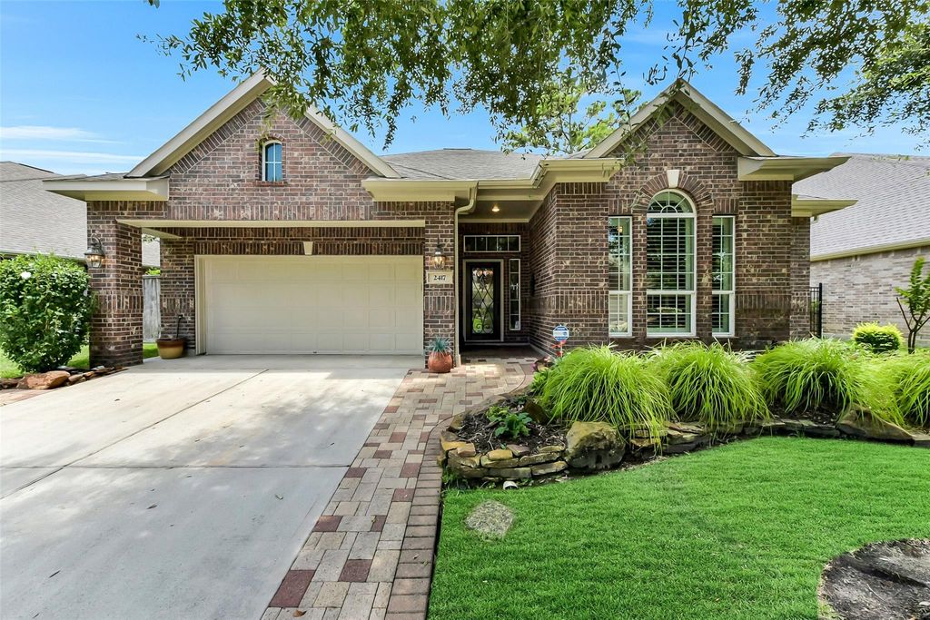 2417 E Tuschman, Pearland, TX 77581