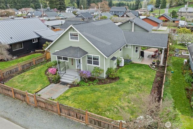 320 Coal Avenue, Carbonado, WA 98323