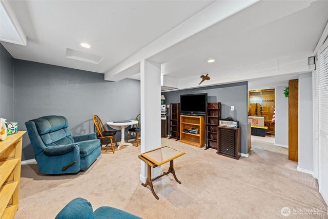 320 Coal Avenue, Carbonado, WA 98323