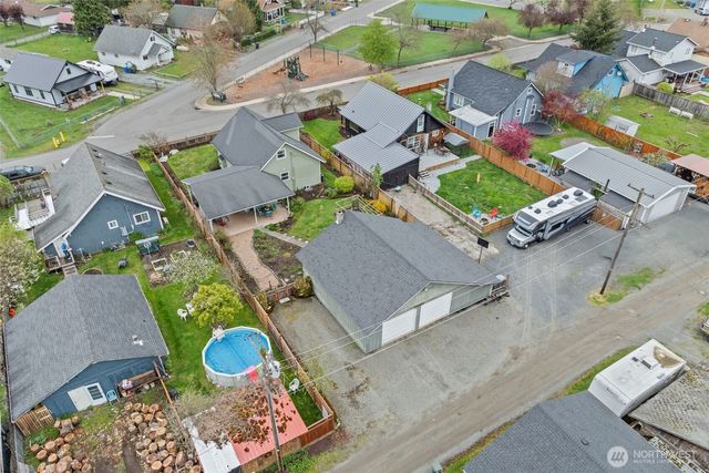 320 Coal Avenue, Carbonado, WA 98323