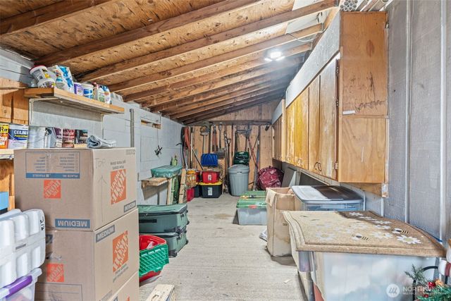 320 Coal Avenue, Carbonado, WA 98323