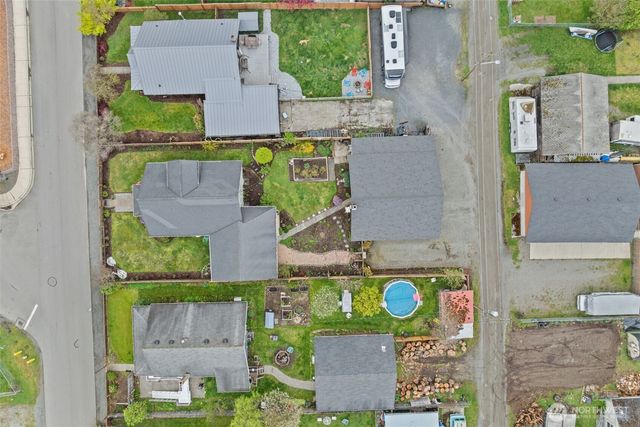 320 Coal Avenue, Carbonado, WA 98323