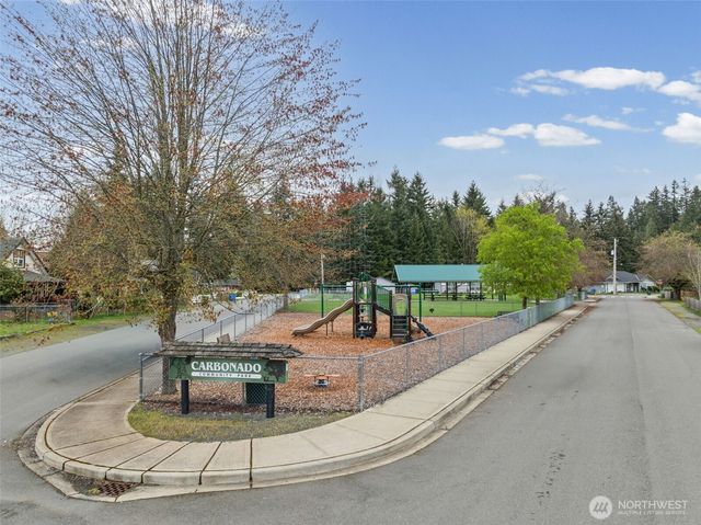 320 Coal Avenue, Carbonado, WA 98323