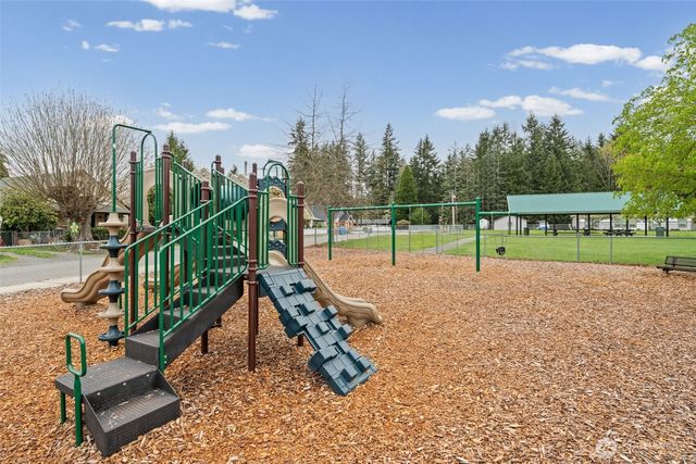 320 Coal Avenue, Carbonado, WA 98323
