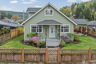 320 Coal Avenue, Carbonado, WA 98323