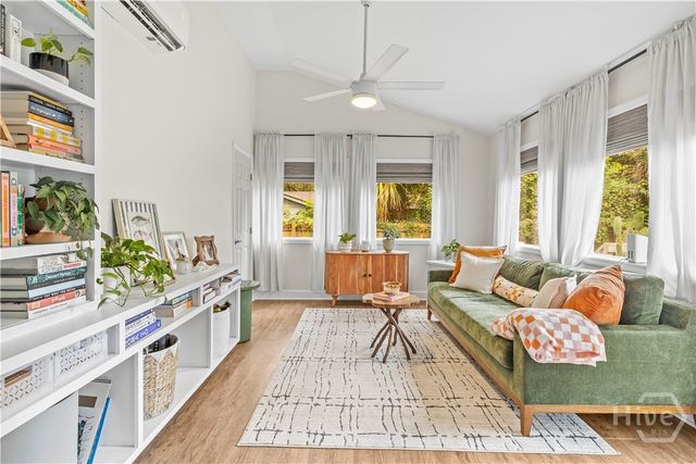 911 Juanita Street, Savannah, GA 31410