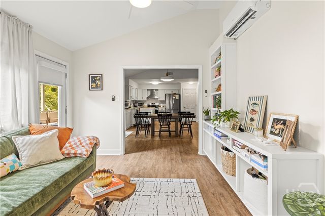 911 Juanita Street, Savannah, GA 31410