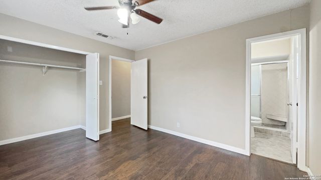 6038 SANDWICK DR, San Antonio, TX 78238