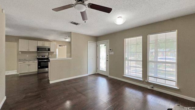 6038 SANDWICK DR, San Antonio, TX 78238