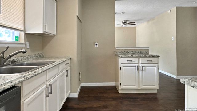 6038 SANDWICK DR, San Antonio, TX 78238
