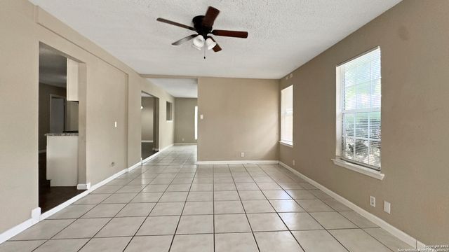 6038 SANDWICK DR, San Antonio, TX 78238