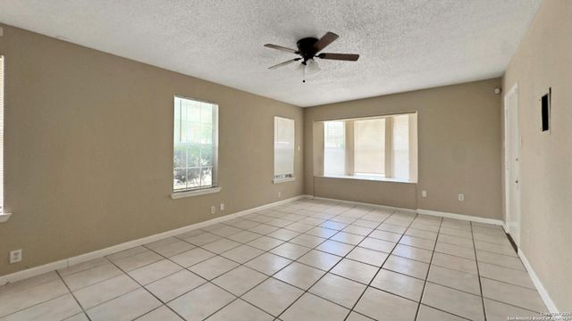 6038 SANDWICK DR, San Antonio, TX 78238