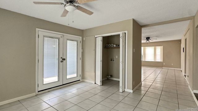 6038 SANDWICK DR, San Antonio, TX 78238