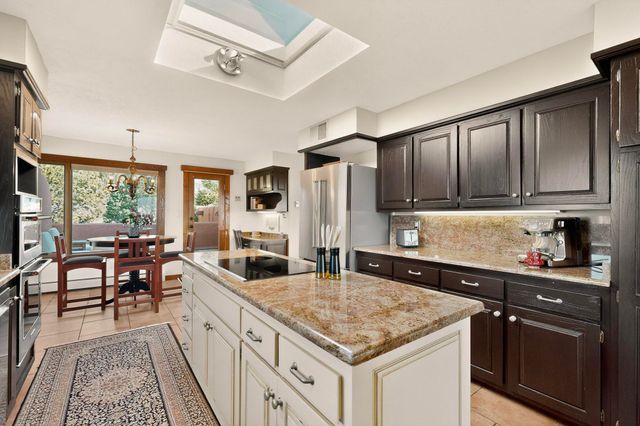 42 Cedar Hill Place NE, Albuquerque, NM 87122