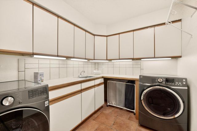 42 Cedar Hill Place NE, Albuquerque, NM 87122