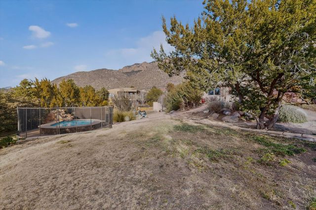 42 Cedar Hill Place NE, Albuquerque, NM 87122