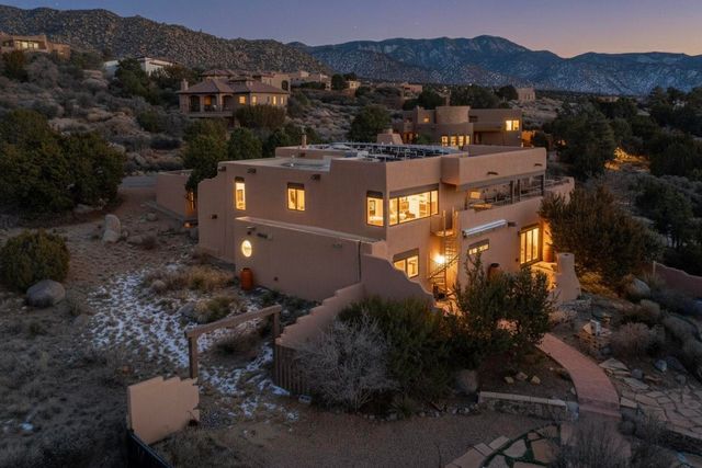 42 Cedar Hill Place NE, Albuquerque, NM 87122