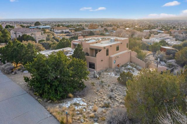 42 Cedar Hill Place NE, Albuquerque, NM 87122