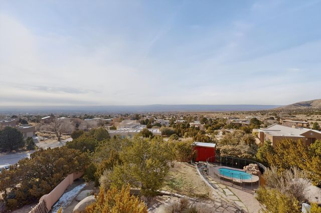 42 Cedar Hill Place NE, Albuquerque, NM 87122